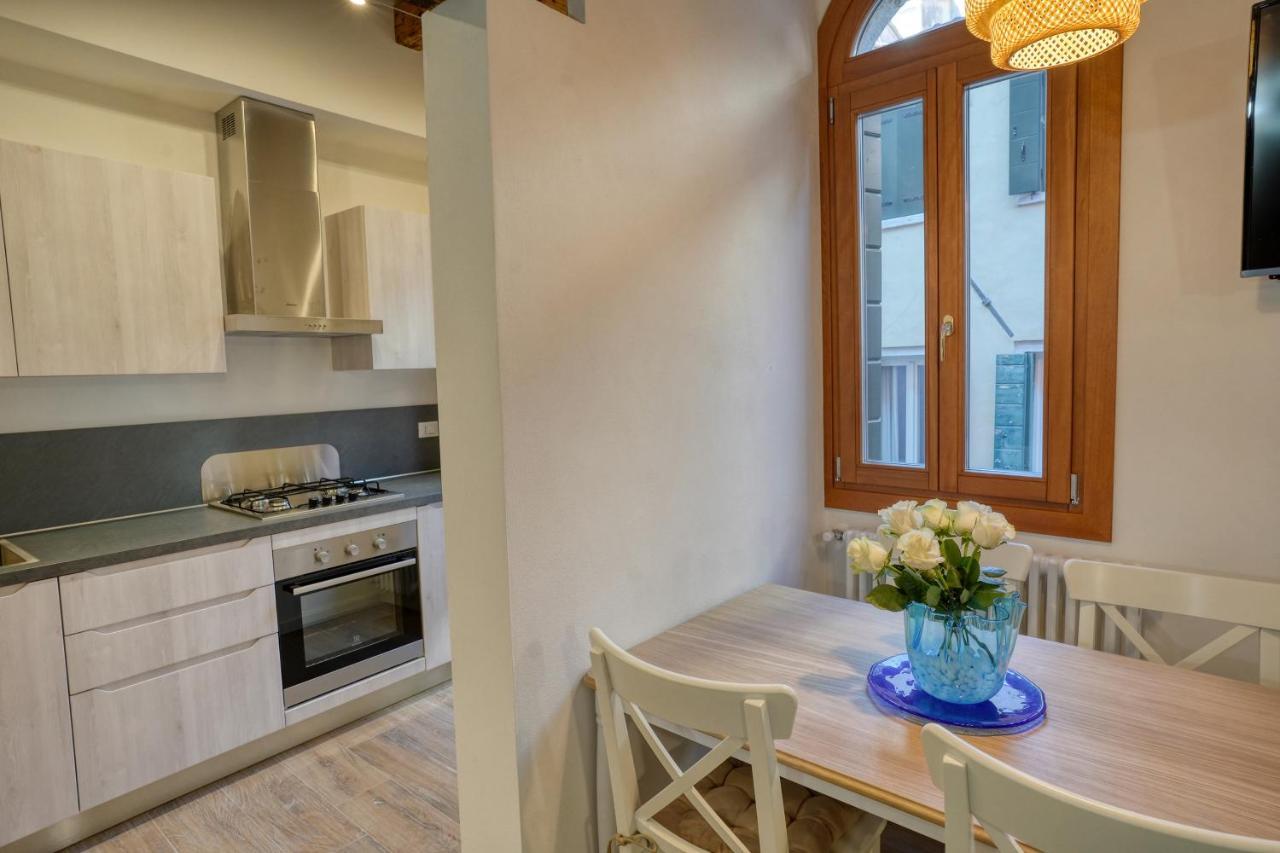 Ecco Suites Apartments Venice Exterior photo